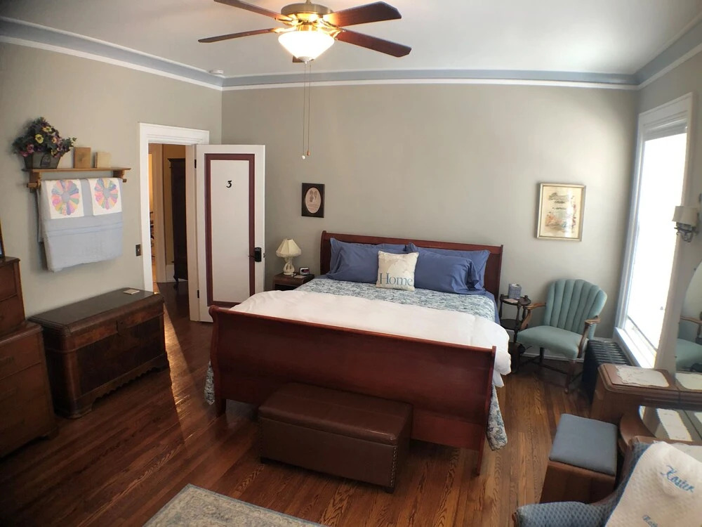 The Parsonage Inn LLC