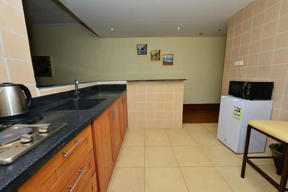 Lotuston Furnished Apartments 2