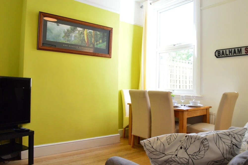 2 Bedroom Apartment In South Clapham