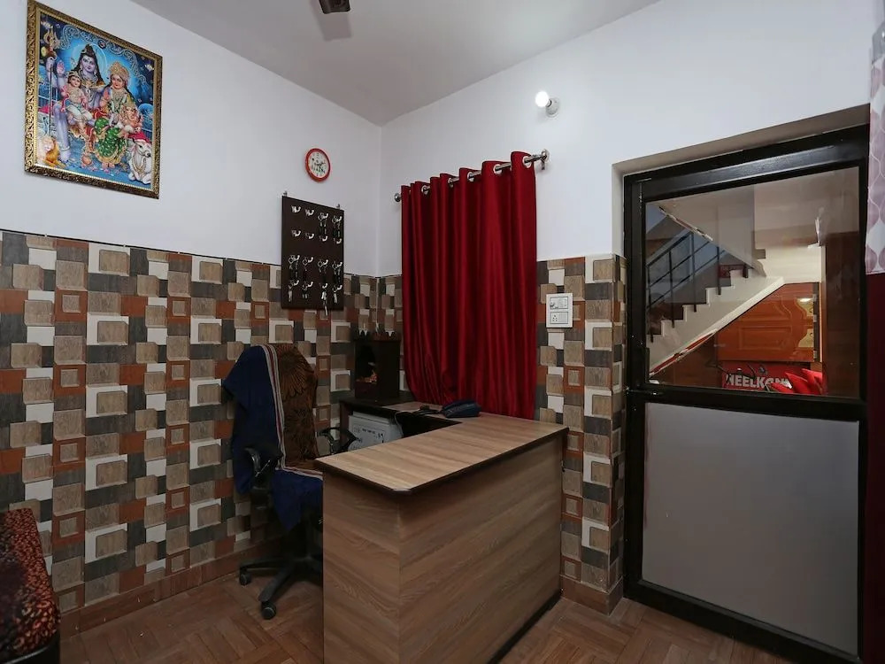 OYO 14920 Blue Heart Guest House
