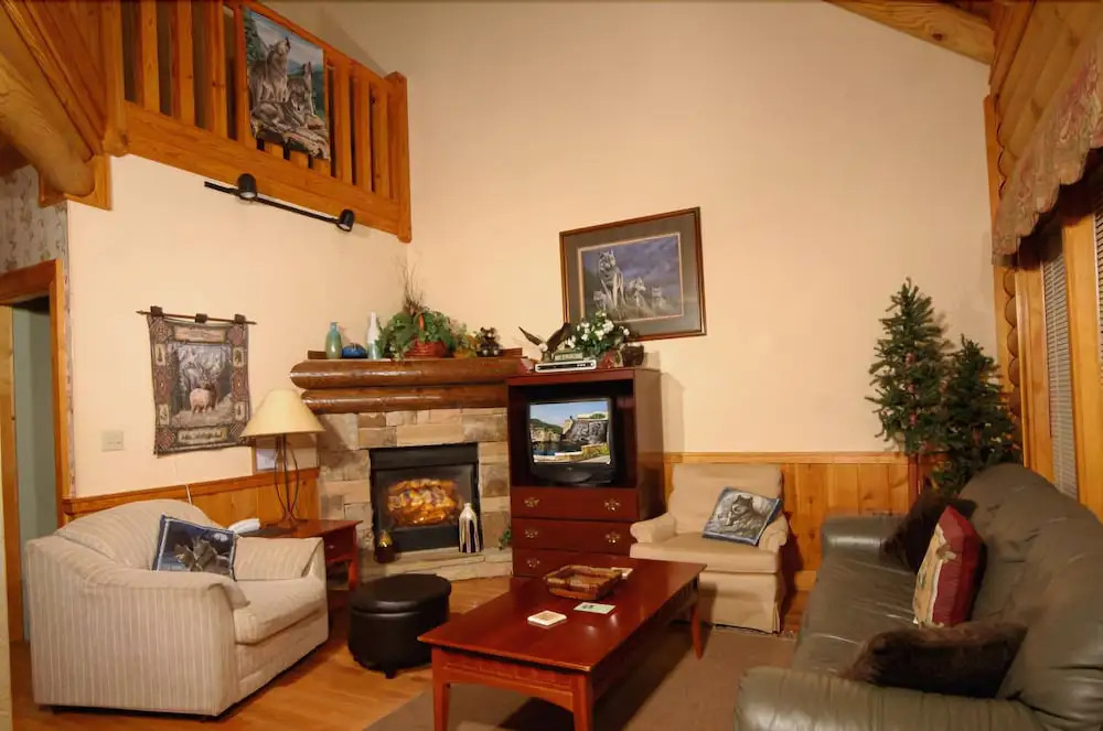 Dollys Dream 284 - Two Bedroom Cabin