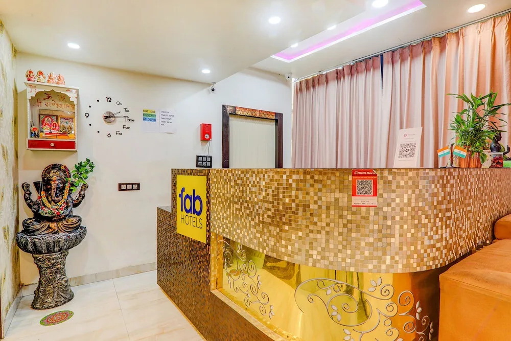 Fabhotel Sky Awadh