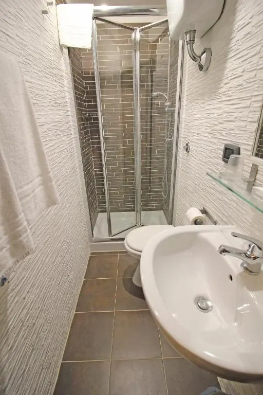 Hotel Charter