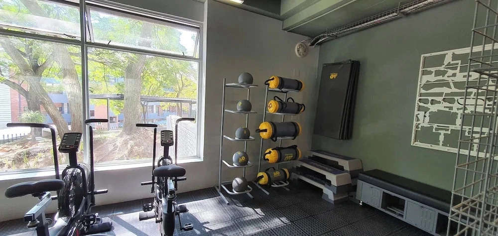 15 Sunny 1-bedroom Apartment