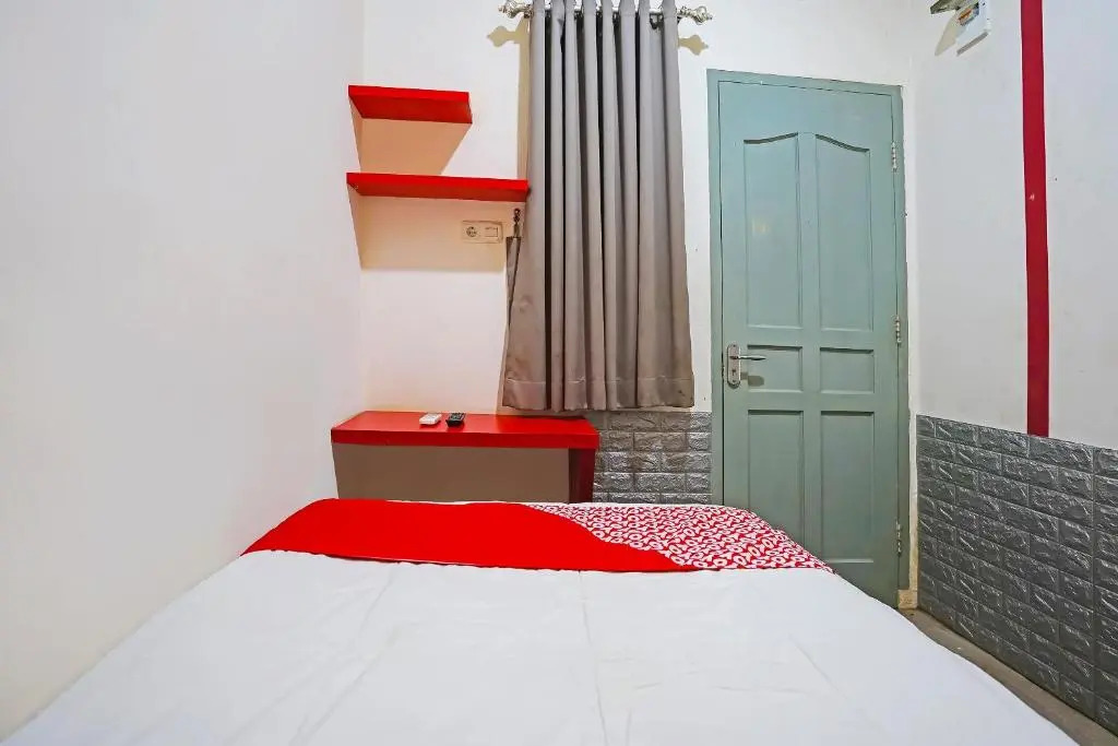 OYO 91742 Ivy Hotel