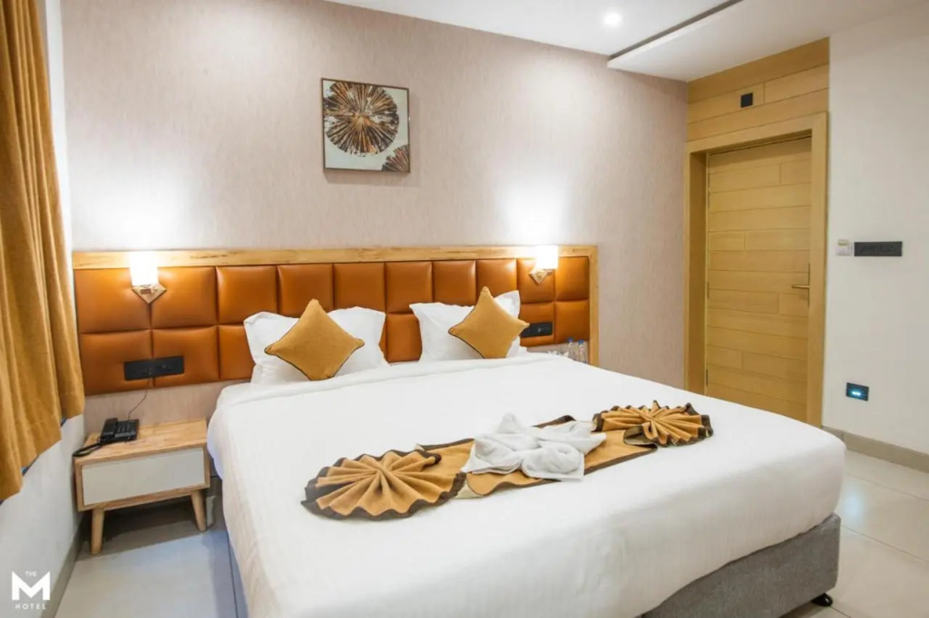THE M HOTEL