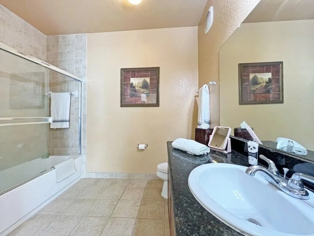 Spacious, Updated, 2 Bedroom Condo in Gated Resort Community