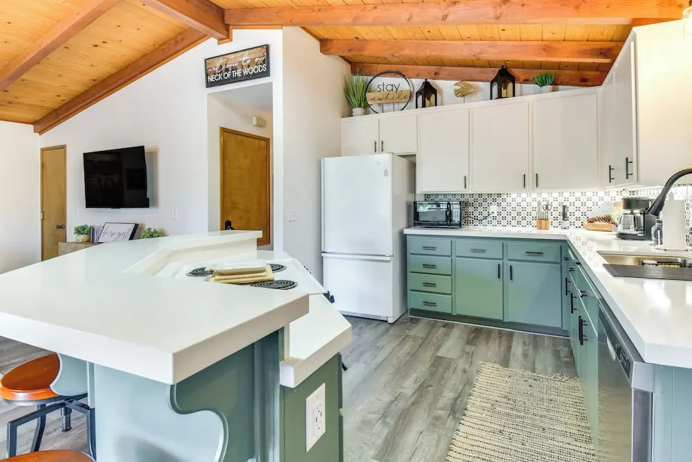 1 Mi to Pine Mountain Lake Marina: Yosemite Cabin!