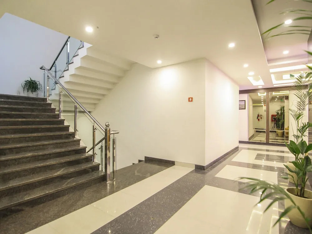 OYO 13482 Hotel Moments