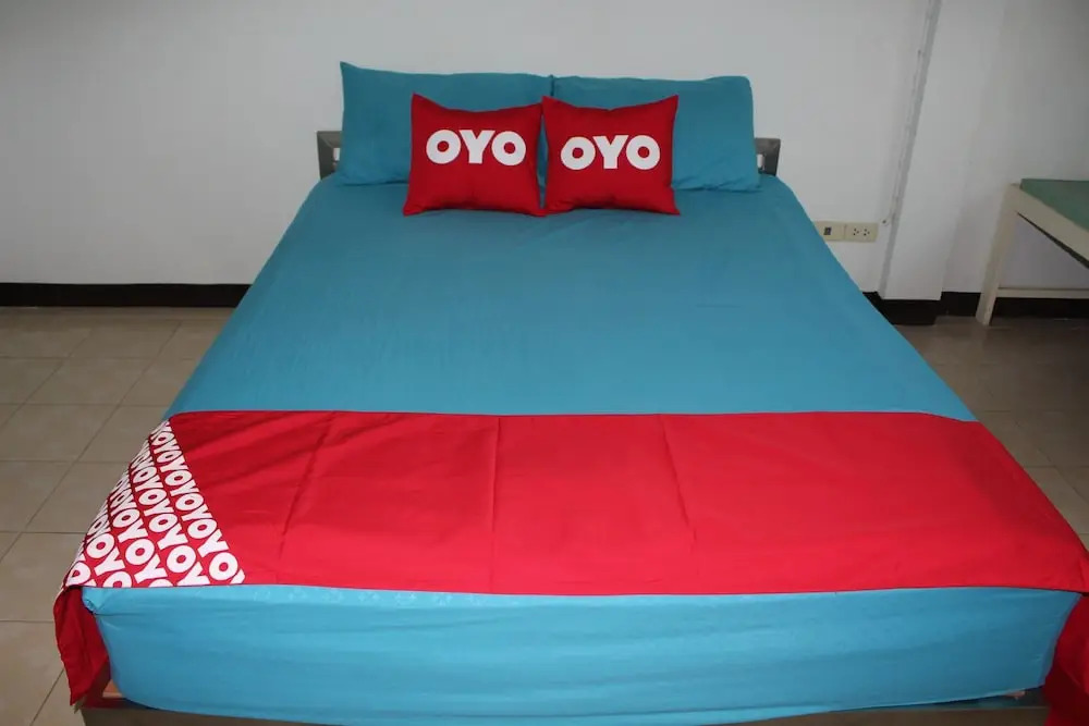 OYO 75420 Howto Hotel