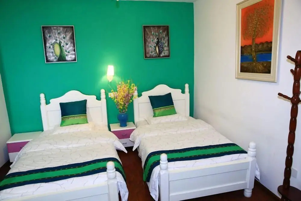 Qingqing Hotel