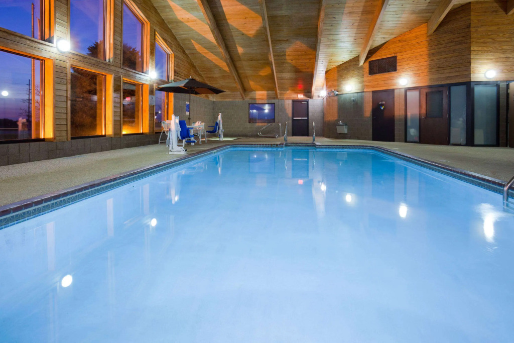 AmericInn by Wyndham Spencer