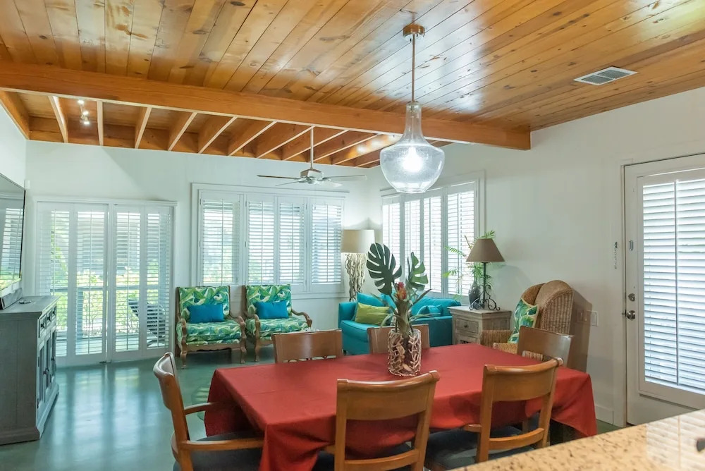 The Hideaway 4 Bedroom Condo