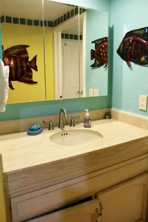 Marina Pinacate 1BR 312 by Casago
