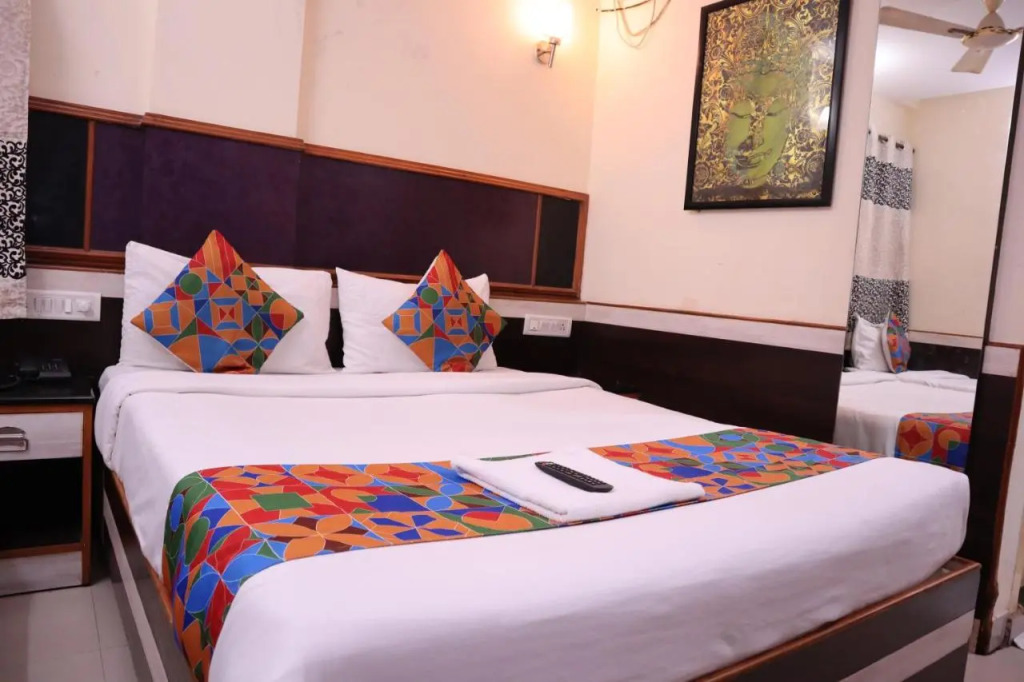 Smilestay Sairam Residency