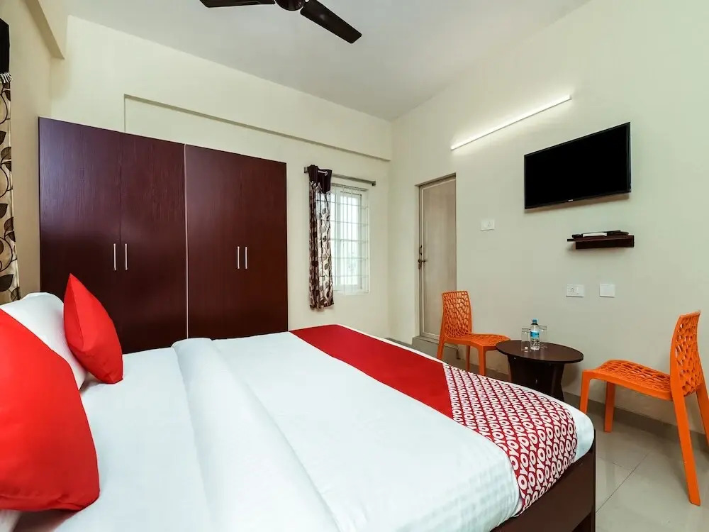 City Heart - A Comfortable Stay by OYO Rooms