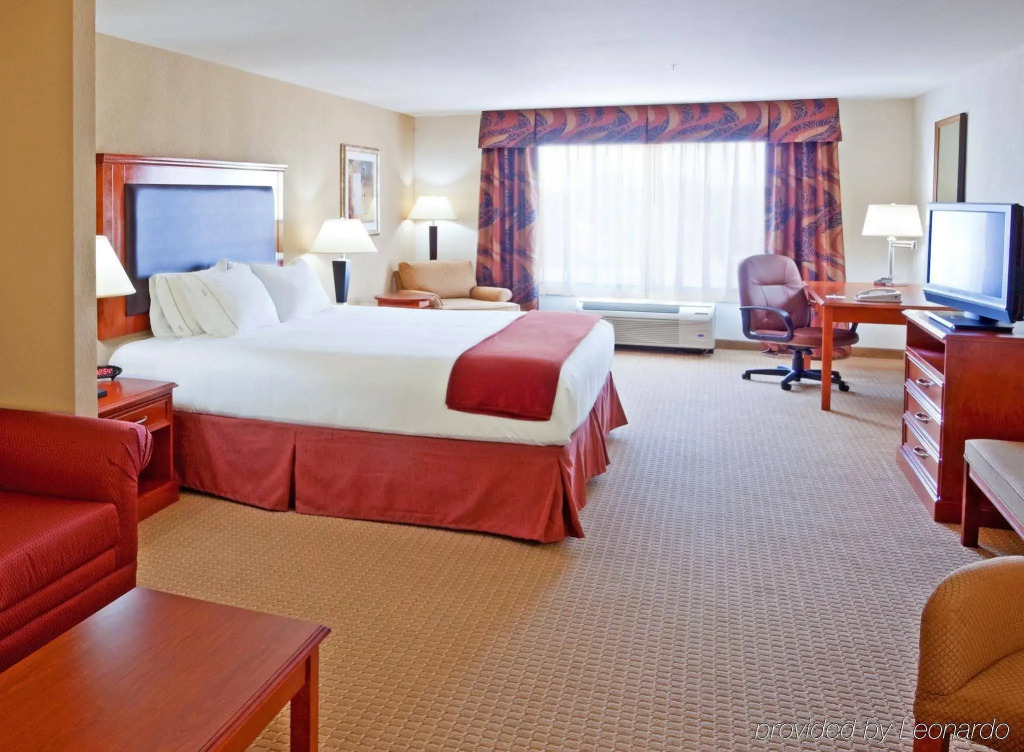 Holiday Inn Express & Suites Albany Airport Area - Latham by IHG