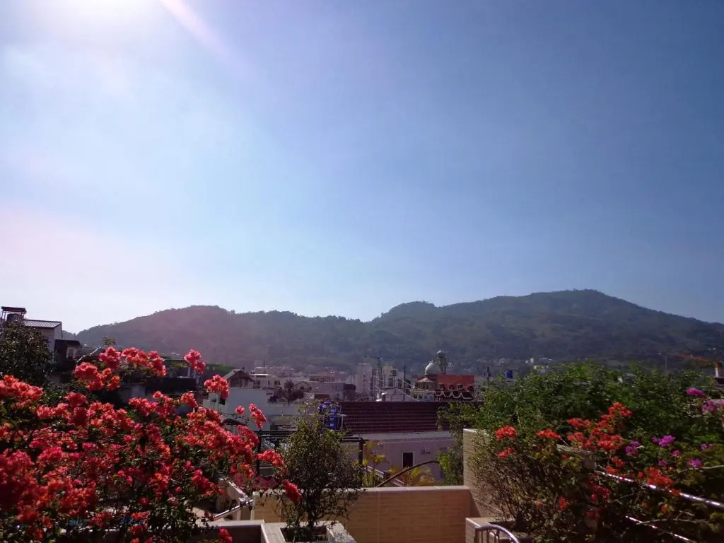 Swiss Villas Panoramic - Hillside Beach View