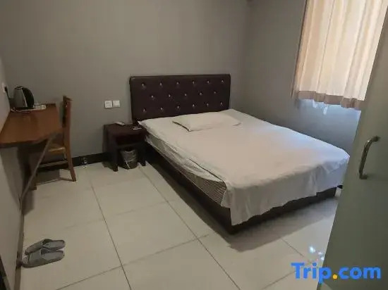 Jiaozhou Xilu Hotel