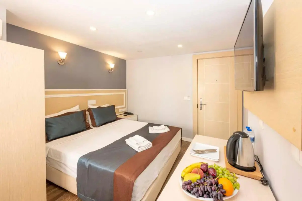 LEGEND TULIP HOTEL