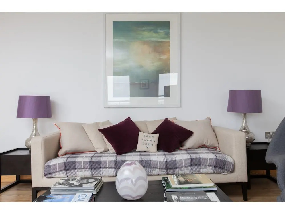 Edinburgh Home With a View