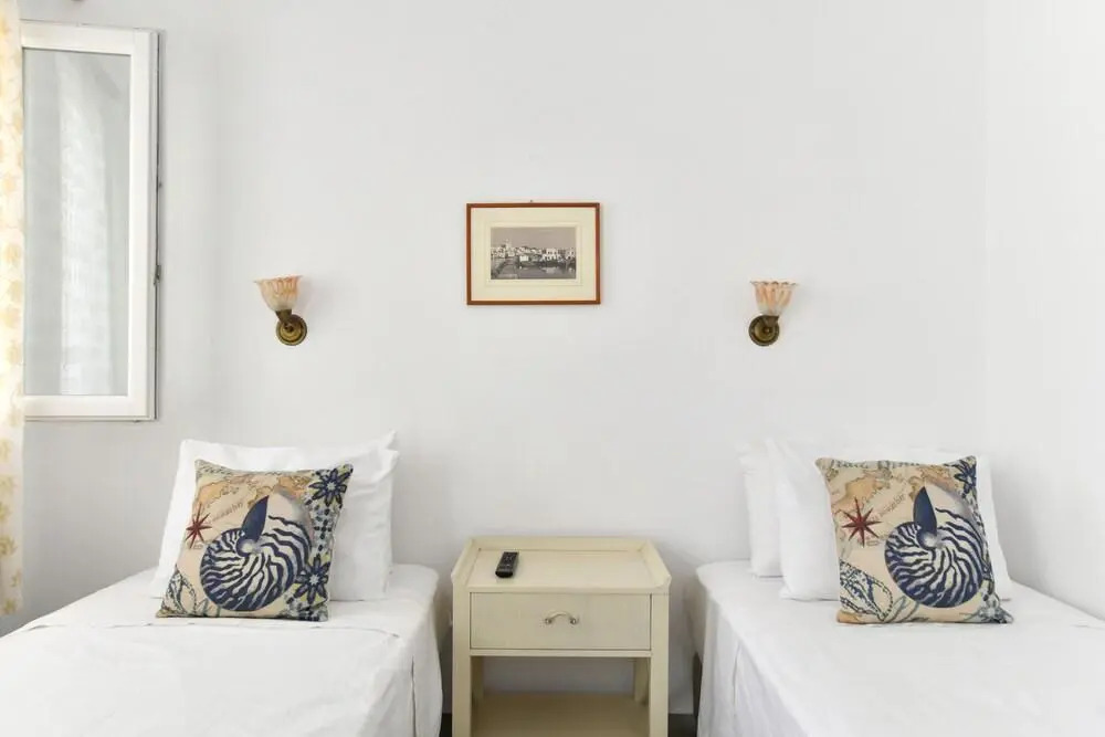 Hara Studios and Apartments