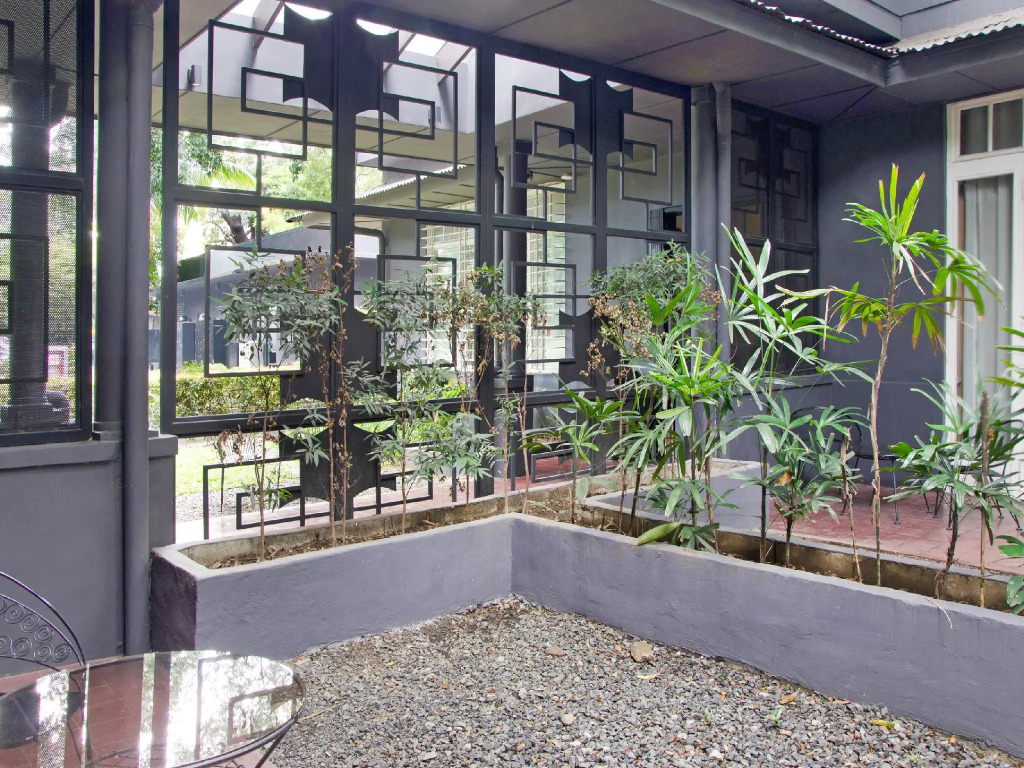 The Henry Hotel Manila
