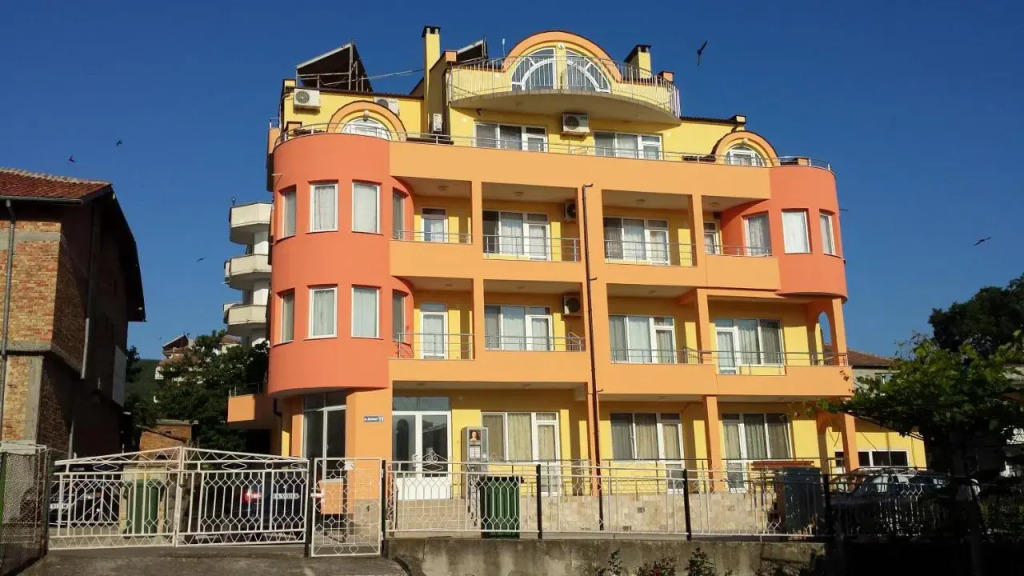 Zlatevi Guest House
