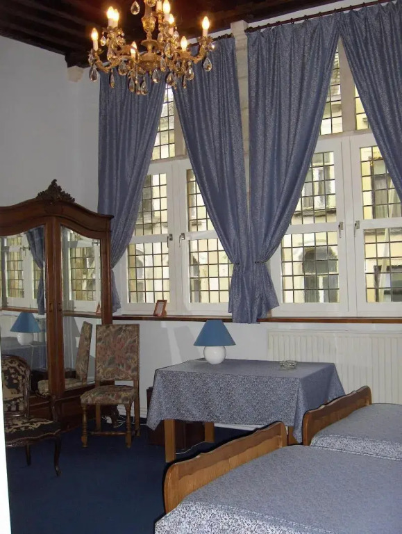 Erasmus Hotel