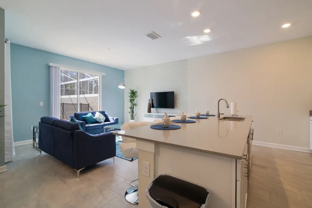 Champions Gate 870 - 4 Bedroom Townhome w Private Splash Pool