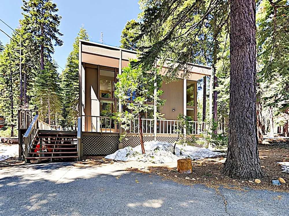 930 Tahoe City - 3 Br Home