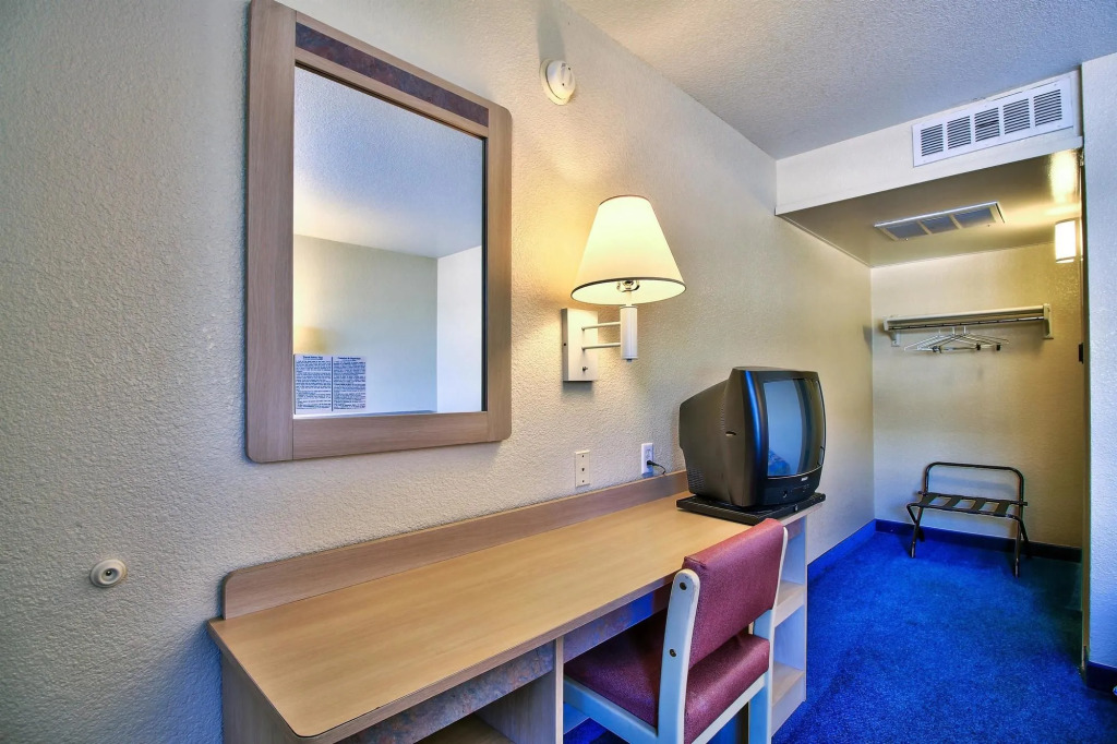 Knights Inn Sierra Vista / East Fry