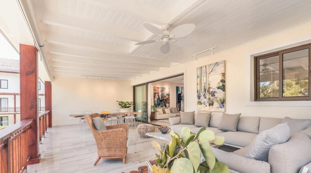 Have the Vacation of Your Dreams in This Beachfront at El Portillo