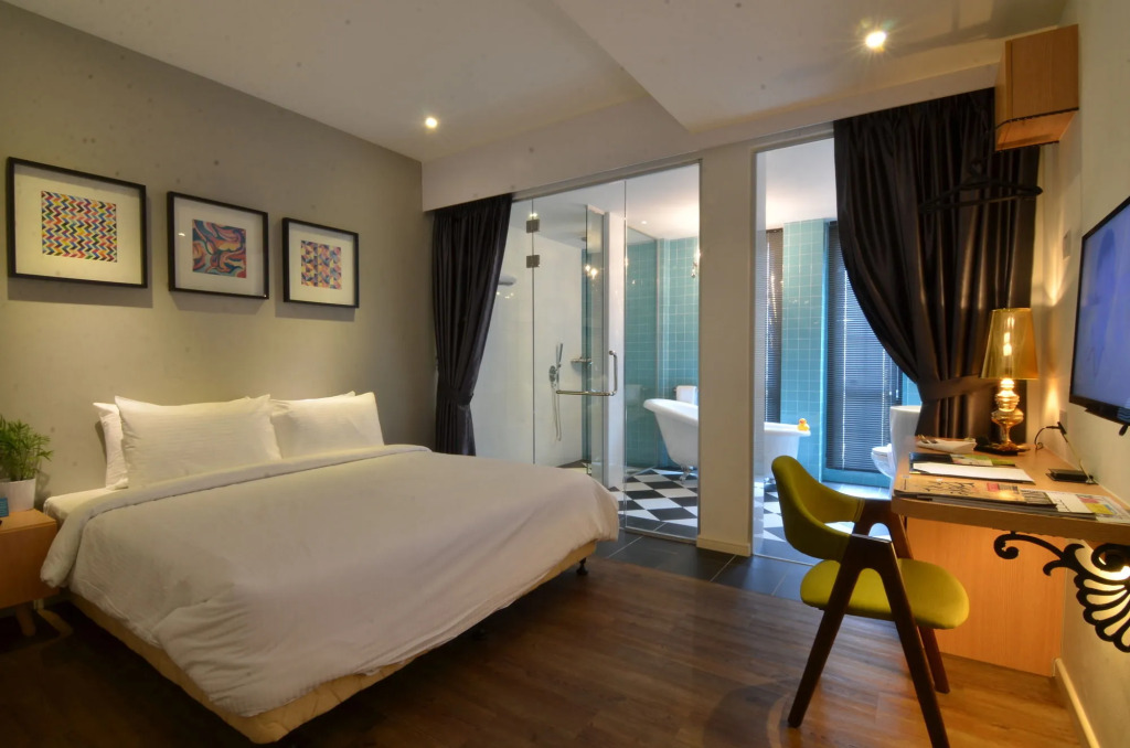Havona Boutique Hotel - Mount Austin - Self Check-in