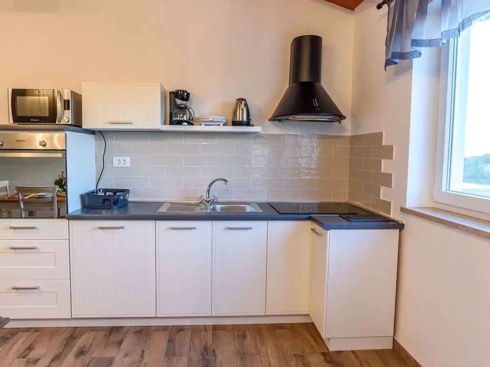 Wonderful Holiday Home With Private Pool and Covered Terrace !