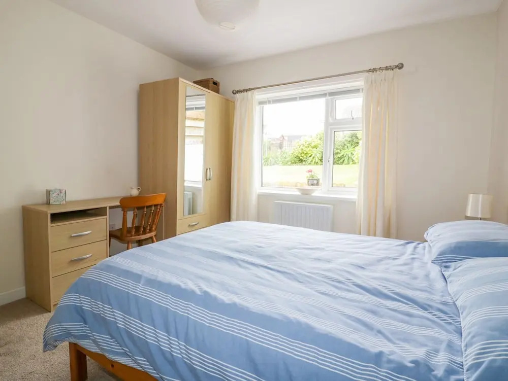 17 Greenbank Crescent
