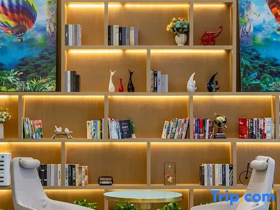 Ahao Garden Hotel (Huizhou Huiyang High Speed Railway Station Store)