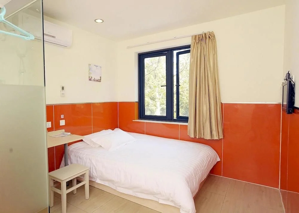 99 Inn Shenzhen Longgang Longcheng Square