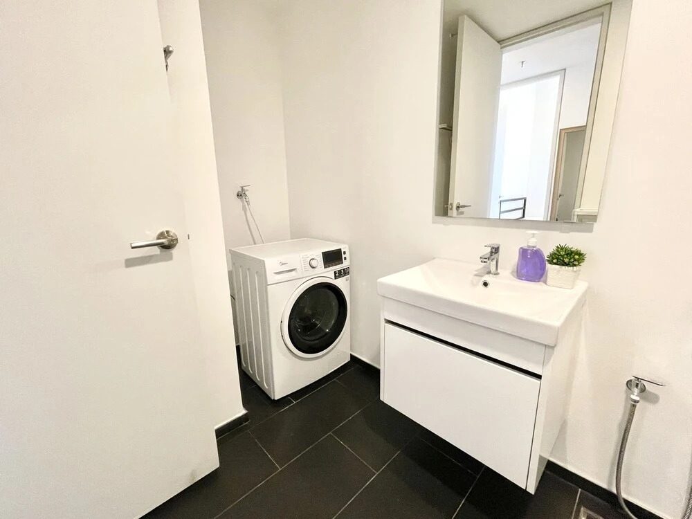UNA Serviced Apartment by MOKA