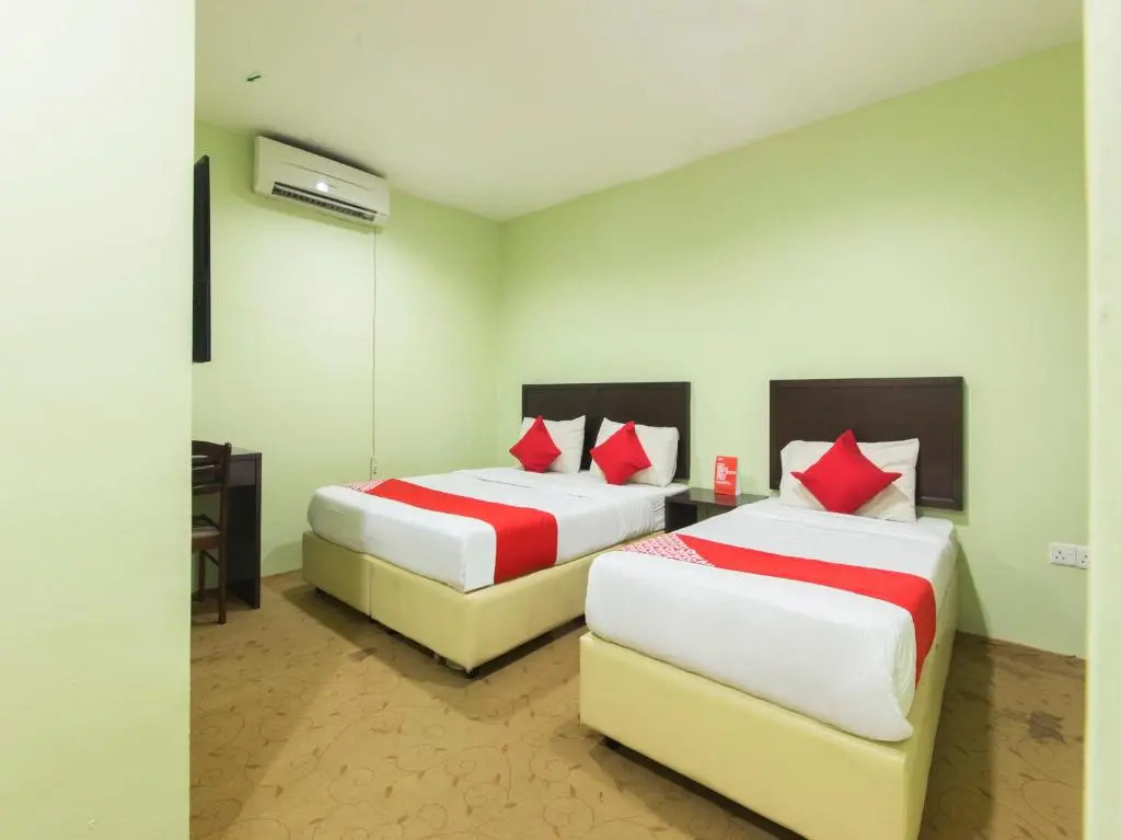 OYO 1102 Amani Hotel