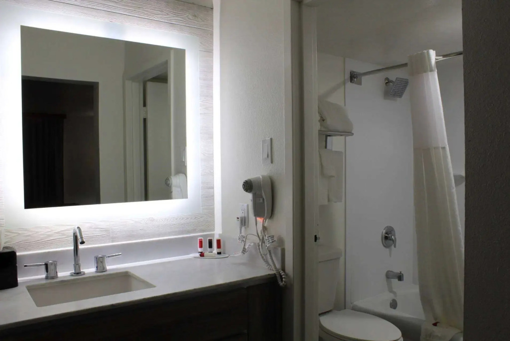Ramada by Wyndham North Platte