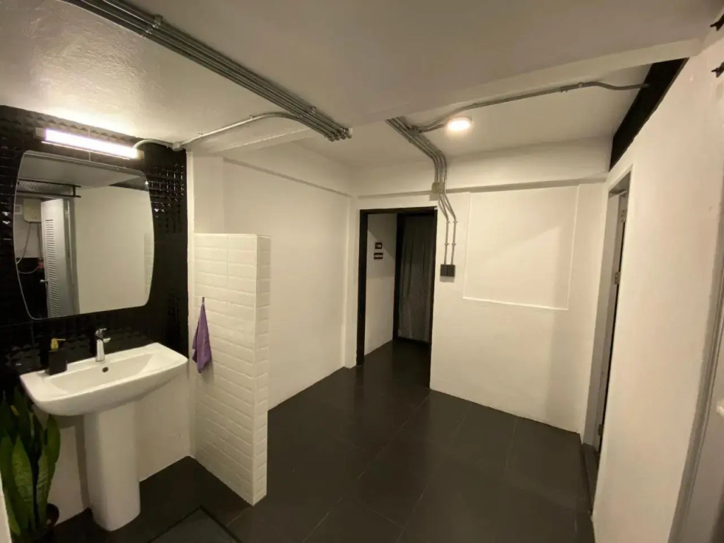 Bus Station 1 Hostel