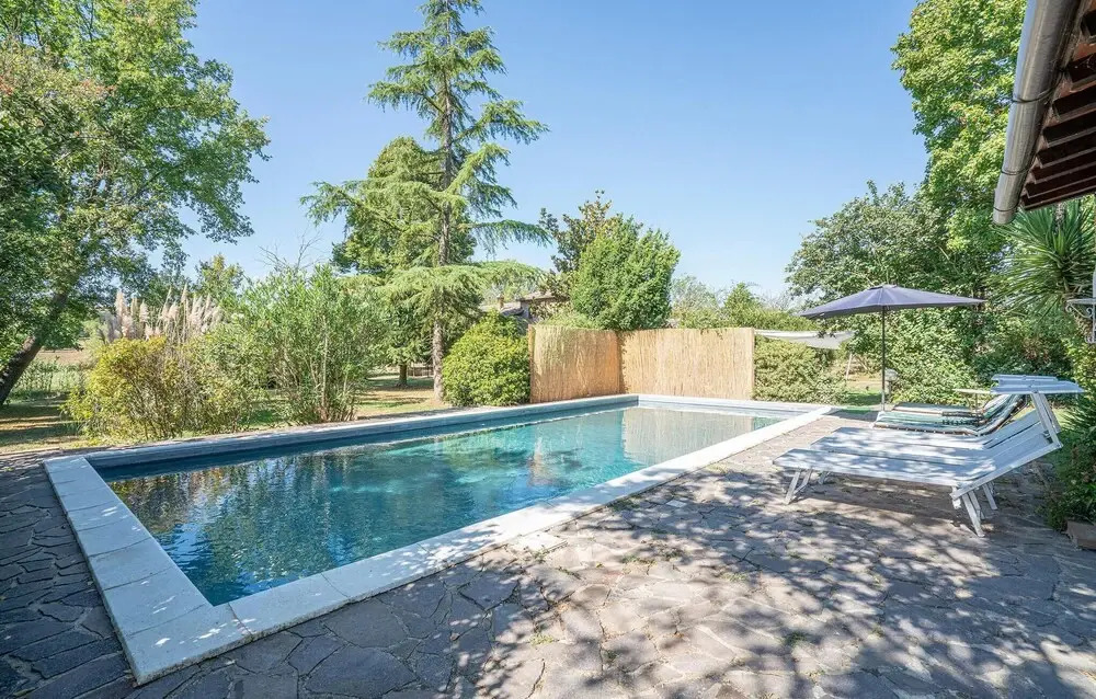 Beautiful Home in Foiano With 5 Bedrooms, Wifi and Outdoor Swimming Pool