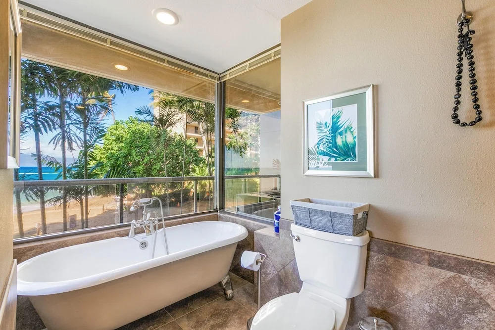 Sands Of Kahana 315 2bd/2ba Oceanfront 2 Bedroom Condo by RedAwning