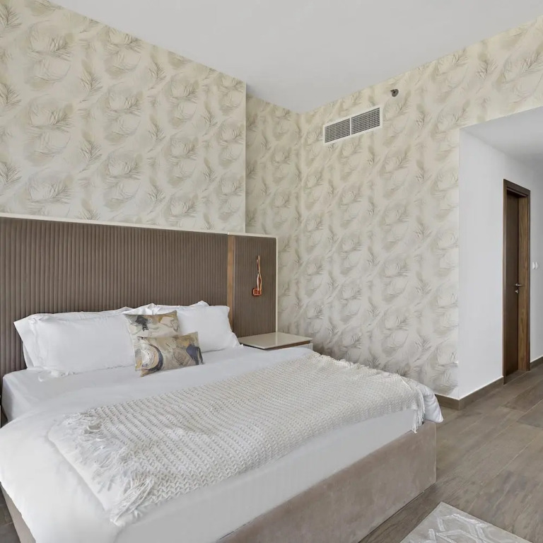 Hameni Tower - W2801 4BD