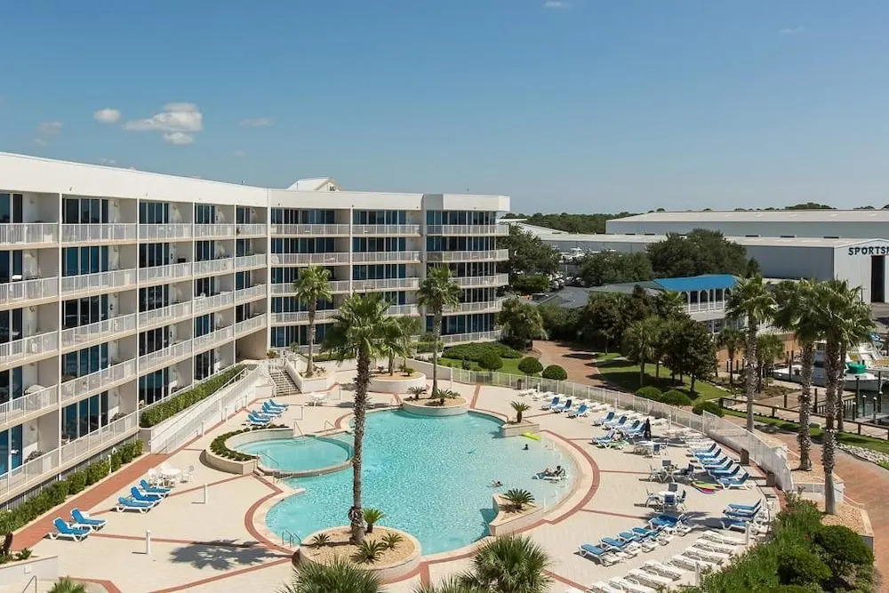 The Moorings Unit 516