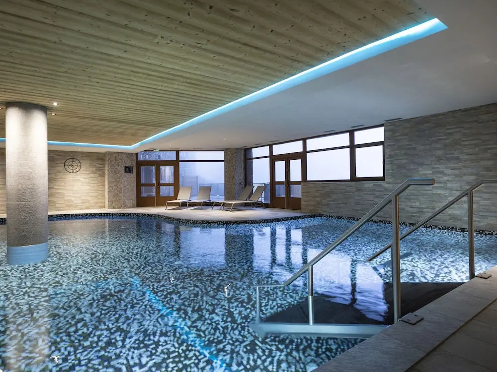 Stylish Apartment Near the Ski-slopes of L'alpe Dhuez