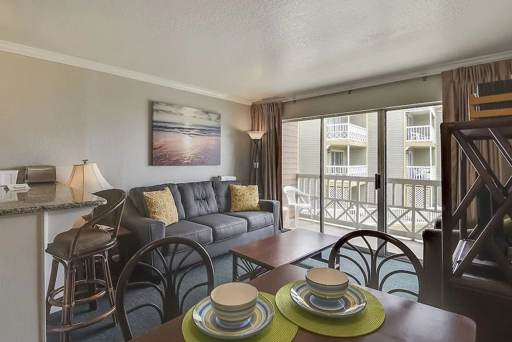 Victorian 5208-playin' Hookie 1 Bedroom 1 Bathroom Condo
