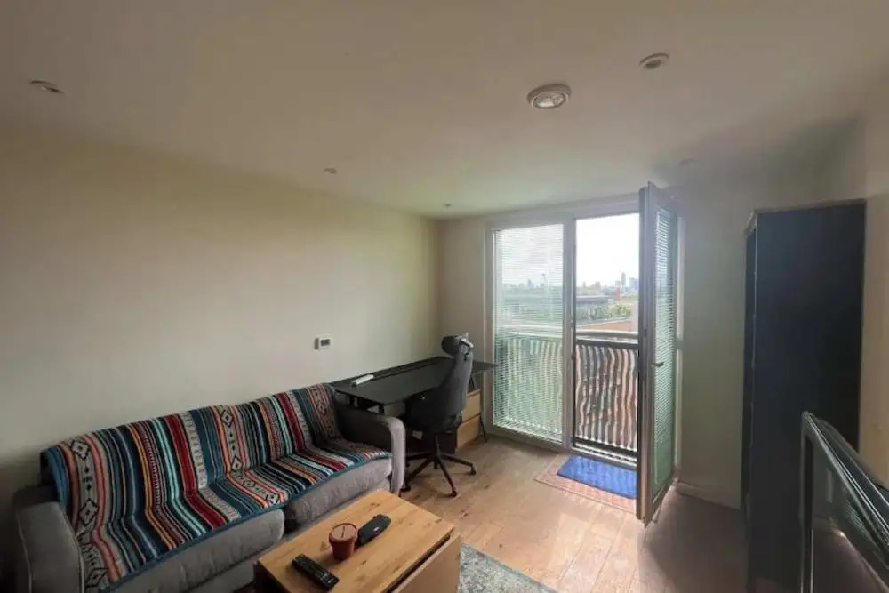 Modern 1BD Flat - 5 min Walk to Battersea Park!