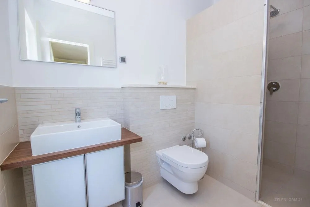 Villa Melograno by Domus Mirus - Rooftop Cinema, Pool, 6-Minute Walk to Beach